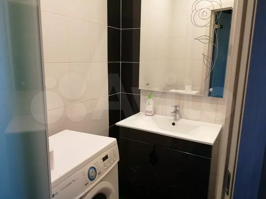 2-к. квартира, 61 м, 5/9 эт. - Фото 1