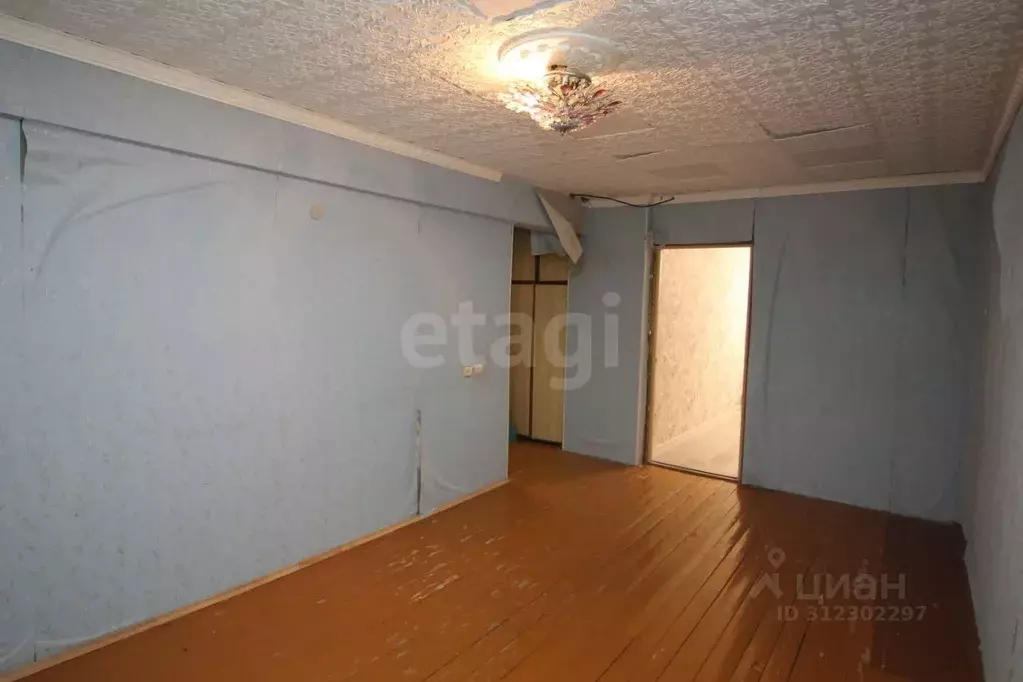 3-к кв. Вологодская область, Шекснинский муниципальный округ, д. ... - Фото 2