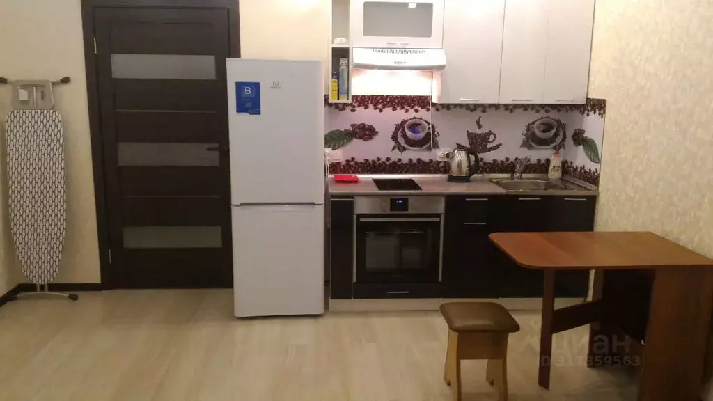 Студия Новосибирская область, Новосибирск Лазурная ул., 32 (27.0 м) - Фото 1