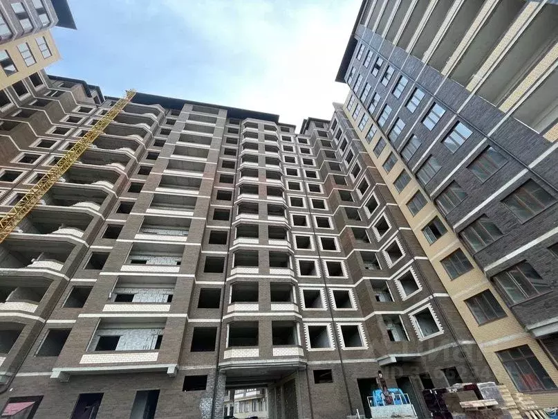 1-к кв. Дагестан, Хасавюрт ул. Акаева, 3 (50.0 м) - Фото 1