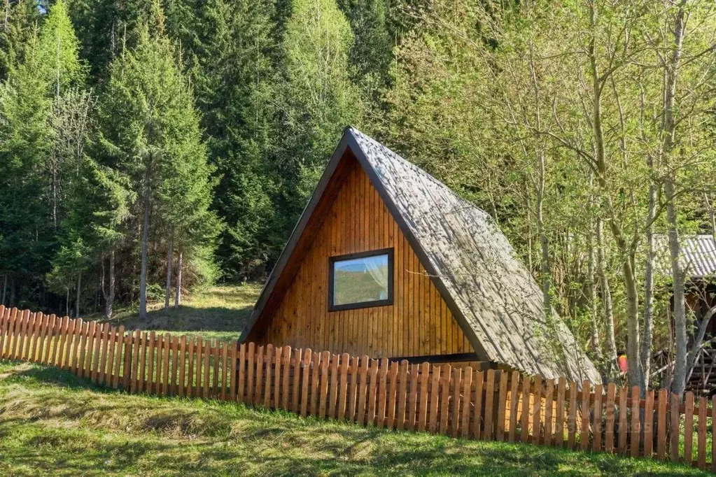 Дом в Пермский край, Кунгурский муниципальный округ, с. Калинино ул. ... - Фото 0