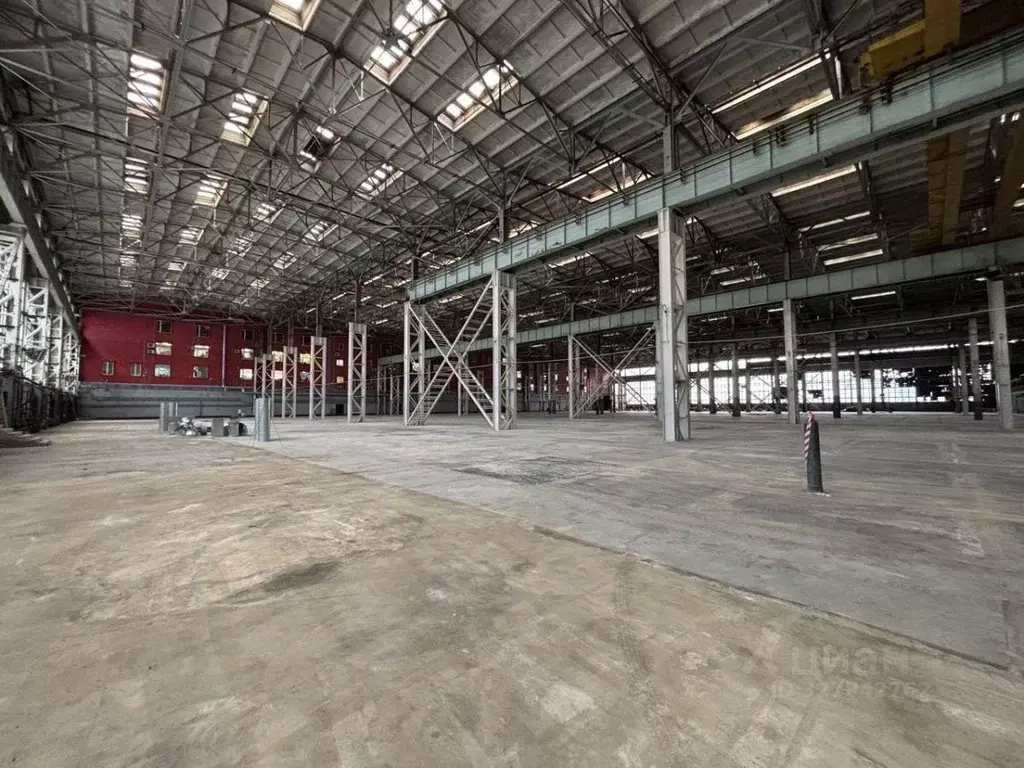 Склад в Санкт-Петербург просп. Обуховской обороны, 120Б (2400 м) - Фото 1