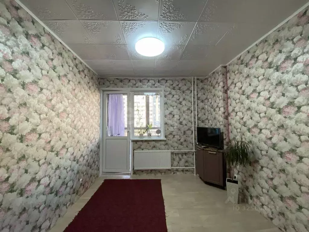 1-к кв. Тюменская область, Тюмень ул. Парада Победы, 17 (35.4 м) - Фото 2