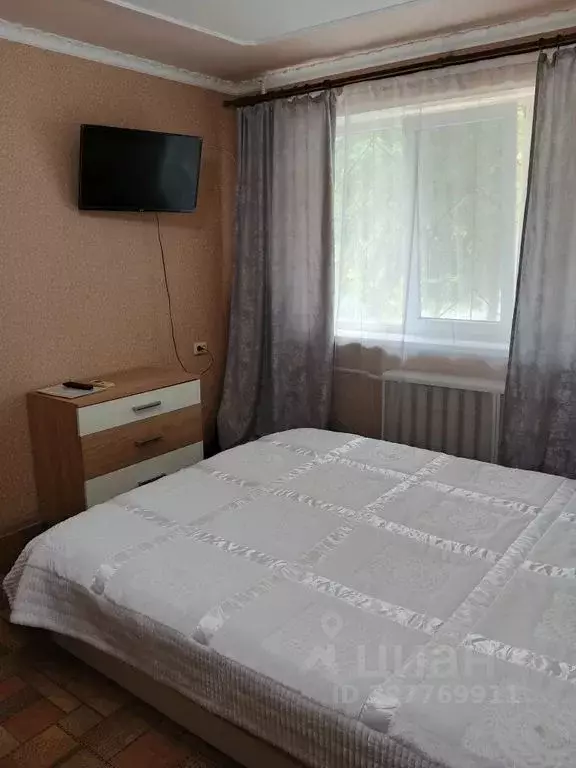 1-к кв. Крым, Керчь ул. Юных Ленинцев, 10 (32.0 м) - Фото 1