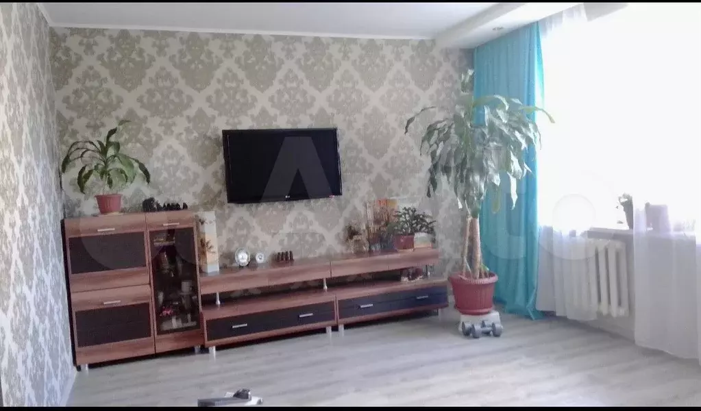 3-к. квартира, 103 м, 4/10 эт. - Фото 0