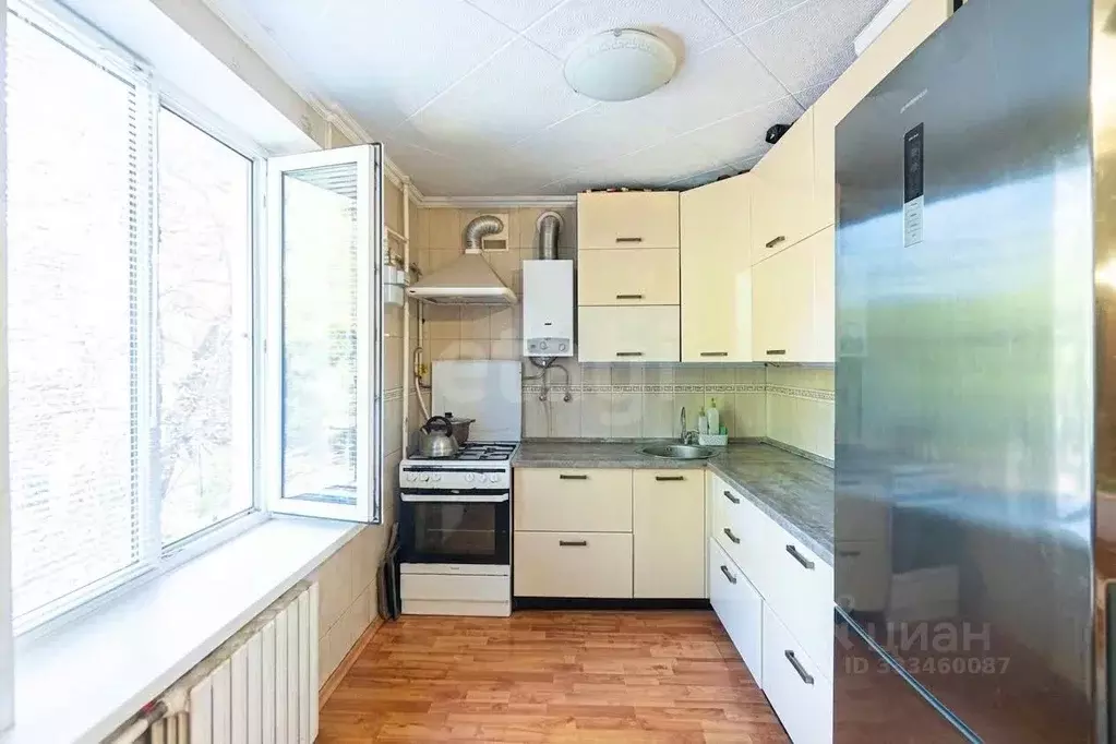 3-к кв. Севастополь ул. Гоголя, 34а (57.4 м) - Фото 1