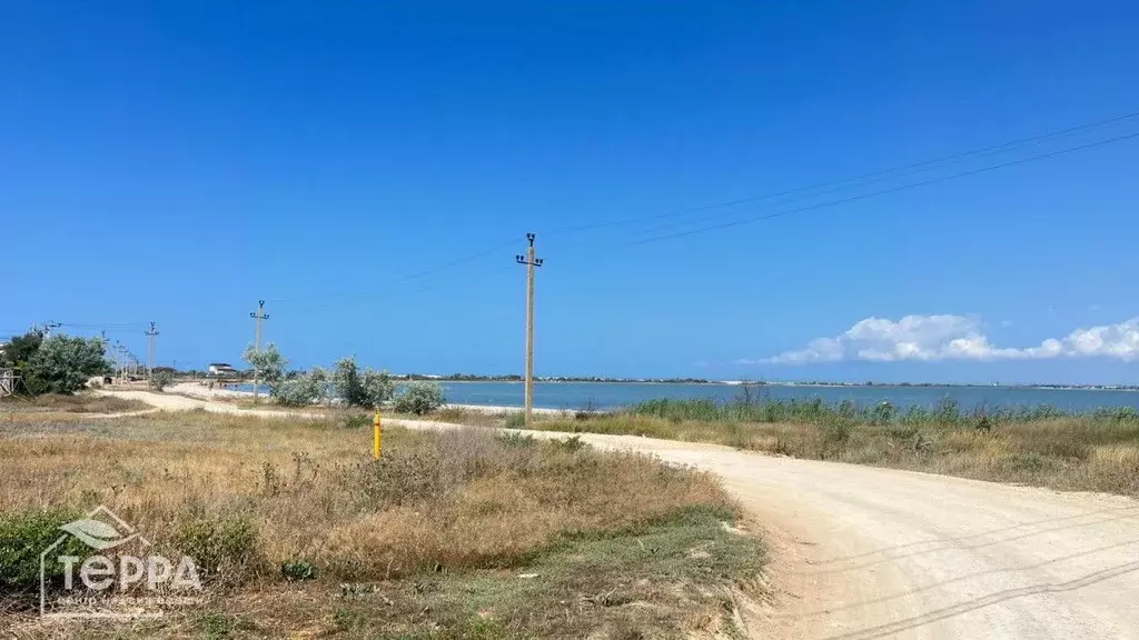 Участок в Крым, Сакский район, с. Штормовое ул. Морская (25.0 сот.) - Фото 1