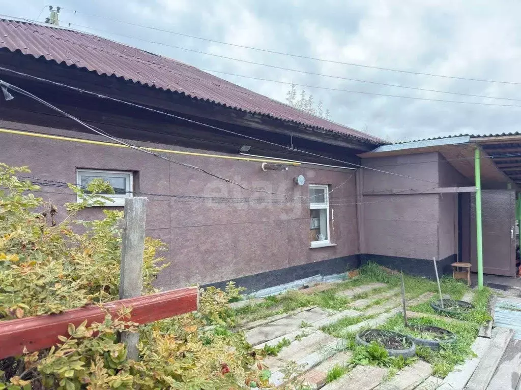 Дом в Тюменская область, Тобольск ул. Горького, 107 (56 м) - Фото 1