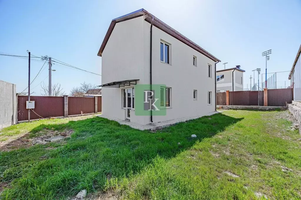 Дом в Севастополь ул. Кедрина, 3 (160 м) - Фото 1