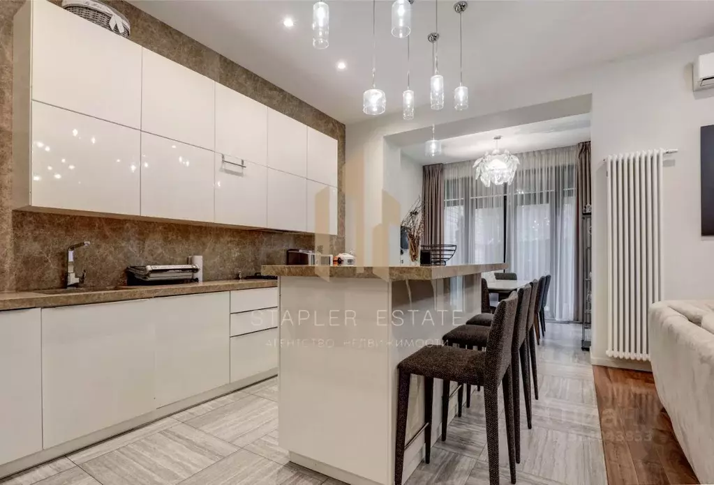 Таунхаус в Московская область, Красногорск Рижский квартал кп, наб. ... - Фото 1