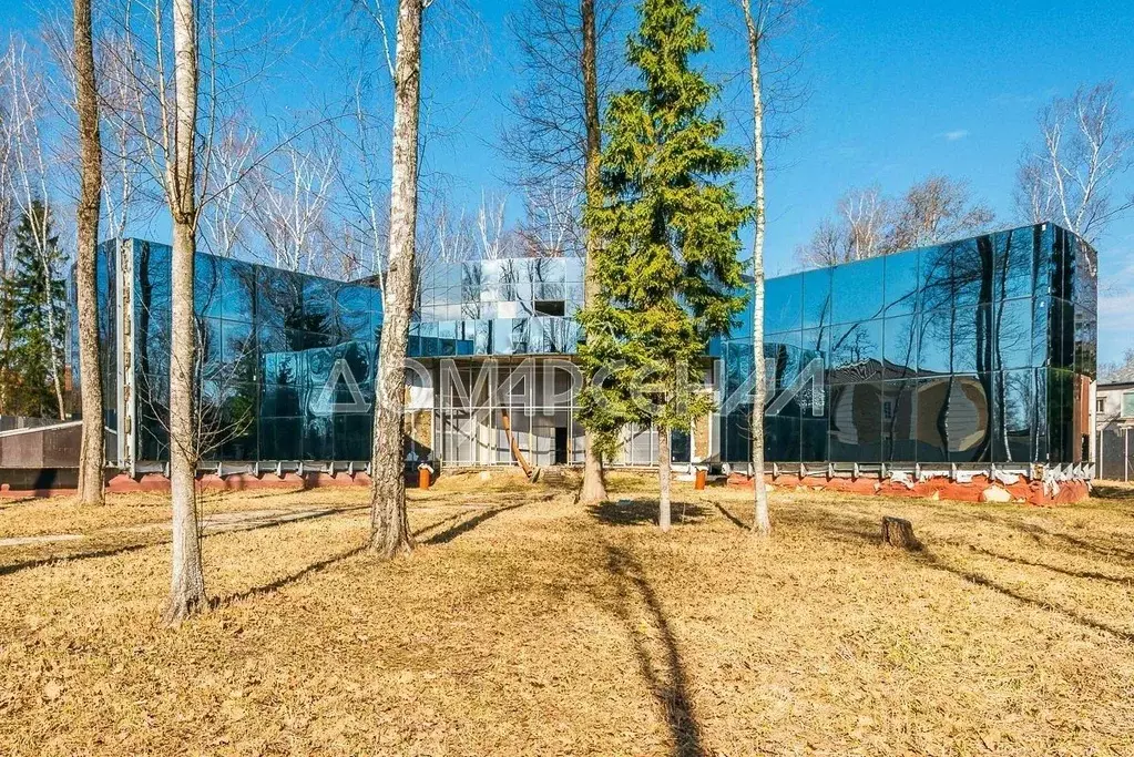 Дом в Москва д. Зименки, Антоновка кп,  (2000 м) - Фото 1