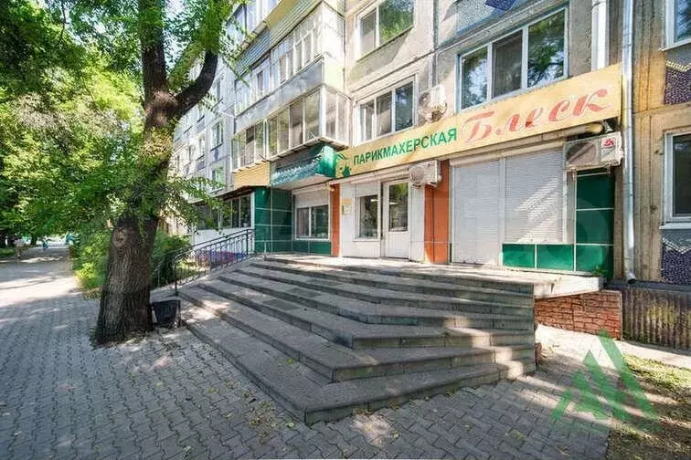 продам торговое помещение, 52 м - Фото 0