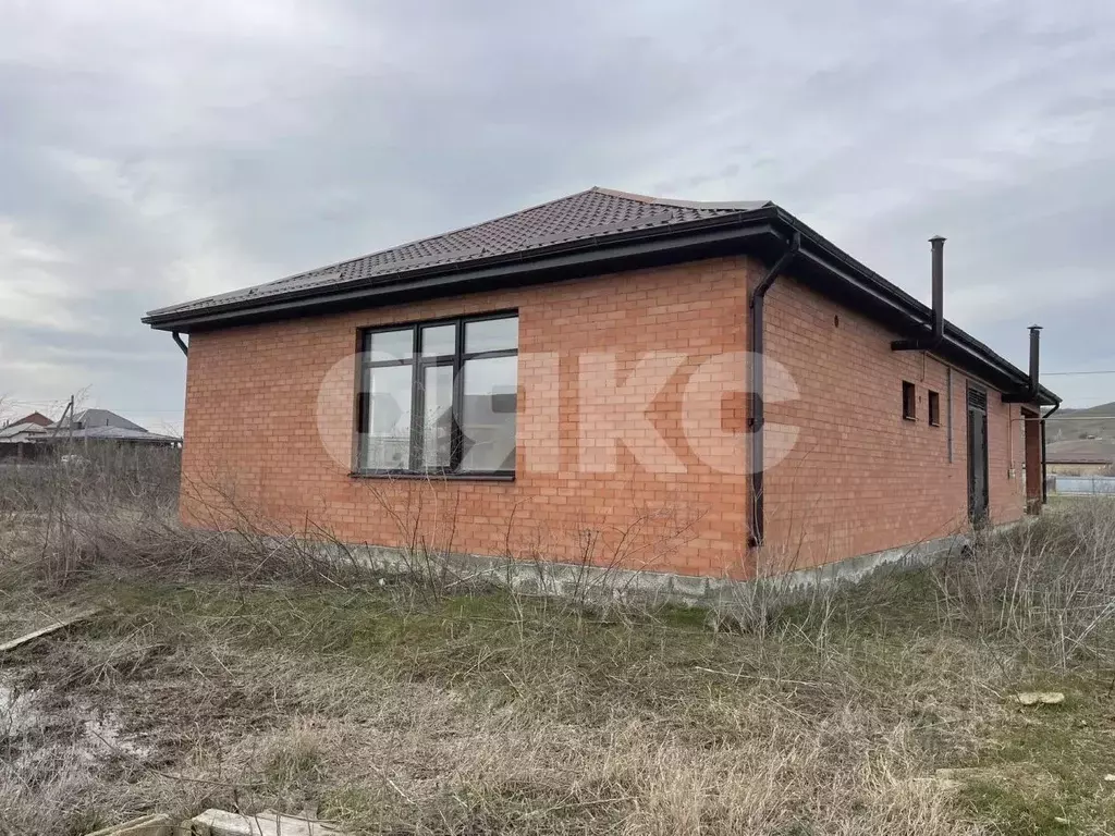 Дом в Краснодарский край, Новокубанский район, пос. Прикубанский ... - Фото 2