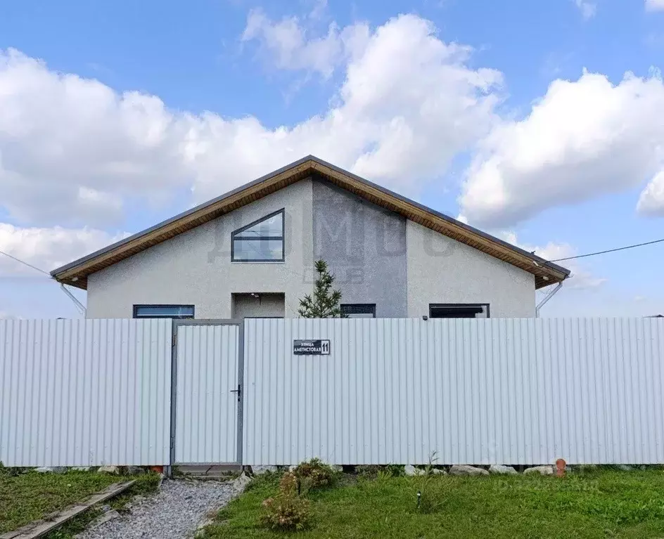 Коттедж в Свердловская область, Белоярский муниципальный округ, пос. ... - Фото 1