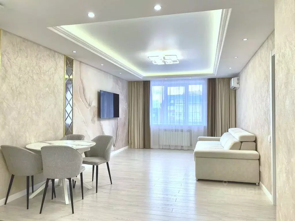 3-к кв. Омская область, Омск ул. 10 лет Октября, 50 (89.6 м) - Фото 1