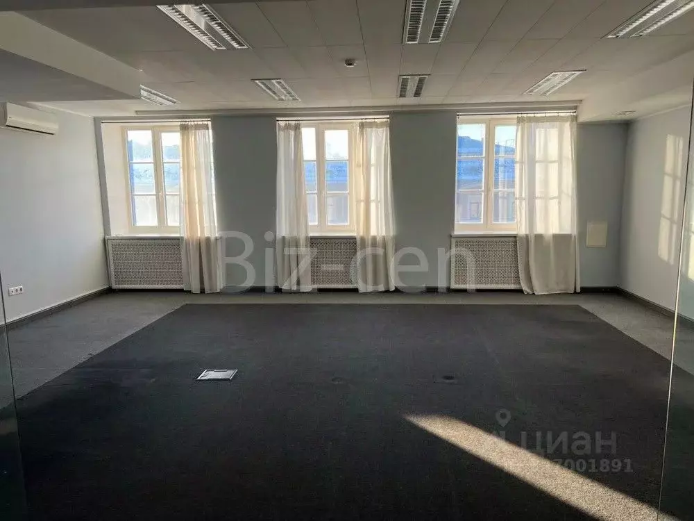 Офис в Санкт-Петербург пл. Труда, 2 (45 м) - Фото 1