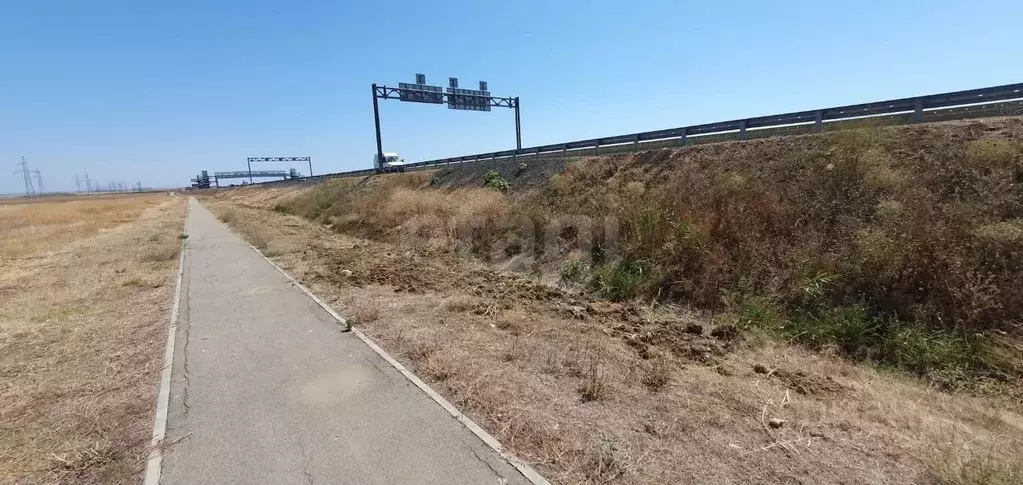 Участок в Крым, Кировский район, с. Владиславовка ул. Красноармейская ... - Фото 1