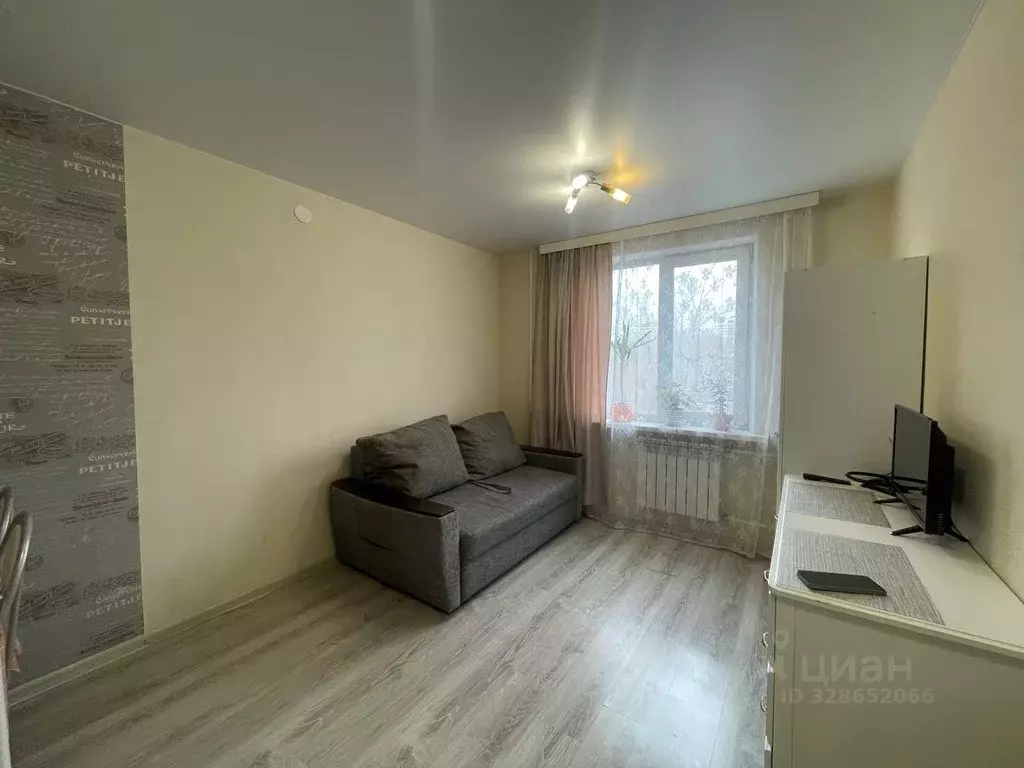 Комната Свердловская область, Екатеринбург ул. Сулимова, 31 (11.5 м) - Фото 1