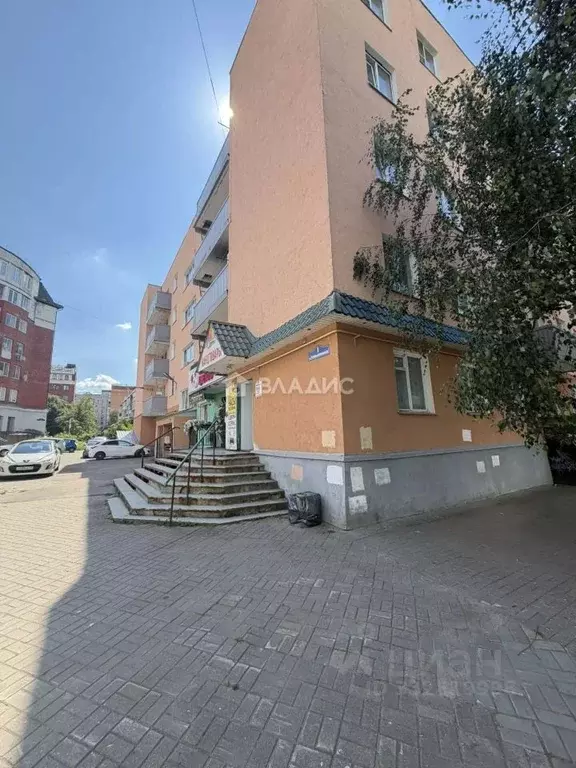 Комната Калужская область, Калуга ул. Большевиков, 1 (12.0 м) - Фото 1