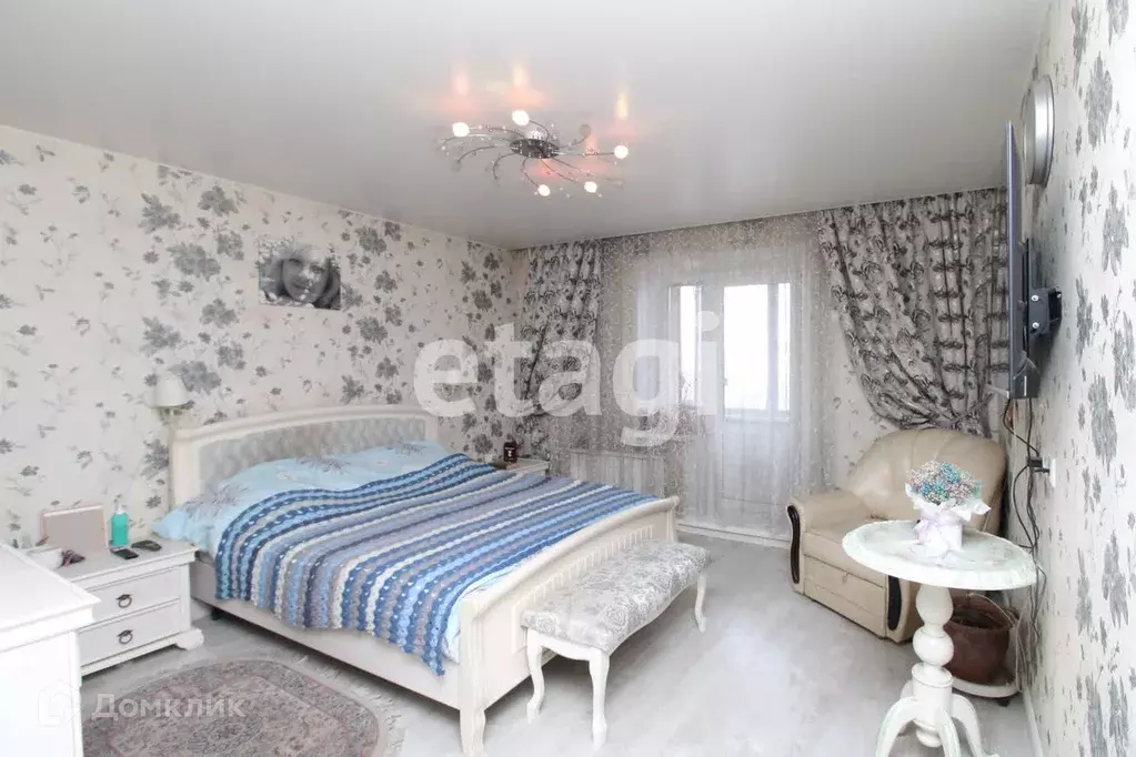 Продаётся 4-к квартира, 100 м - Фото 1