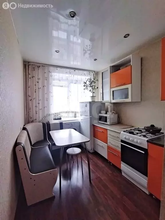 1-комнатная квартира: Сосногорск, Сосногорск, 6-й микрорайон, 18/2 (33 ... - Фото 1