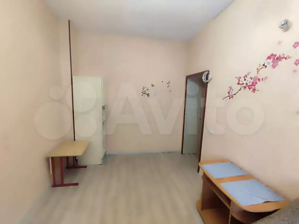 Комната 13 м в 3-к., 1/3 эт. - Фото 1
