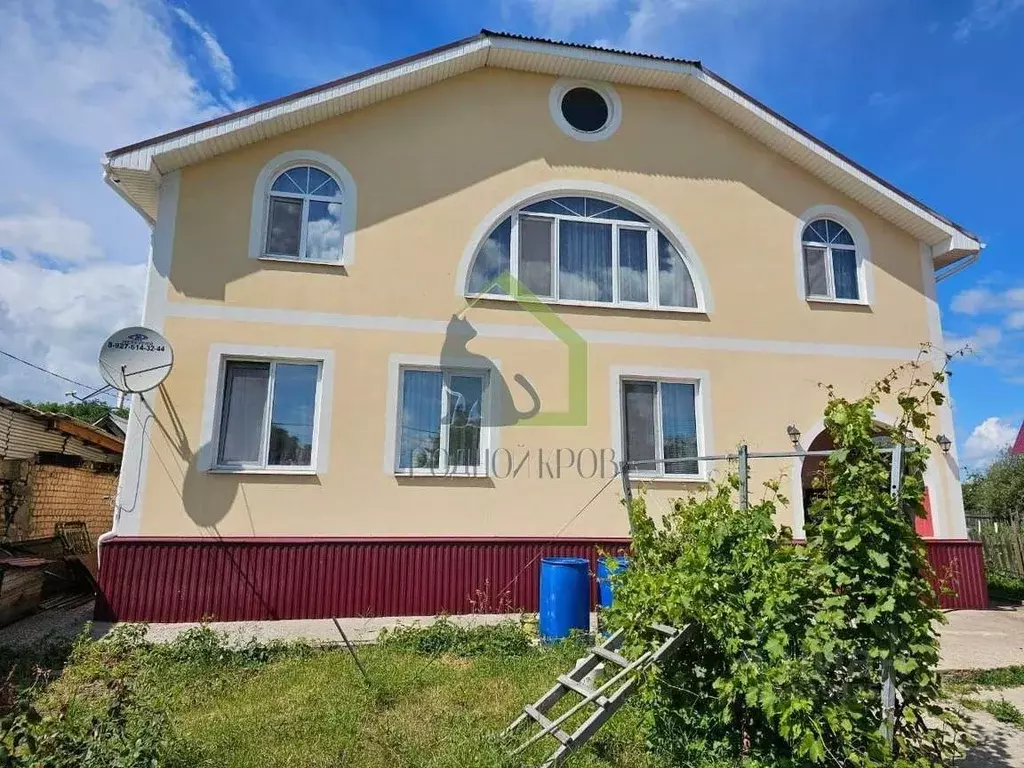 Дом в Самарская область, Октябрьск ул. Мира, 75 (220 м) - Фото 0