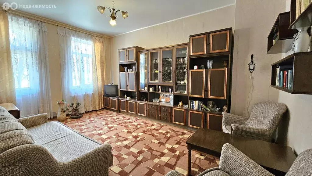 2-комнатная квартира: Калининград, Комсомольская улица, 100А (46 м) - Фото 0