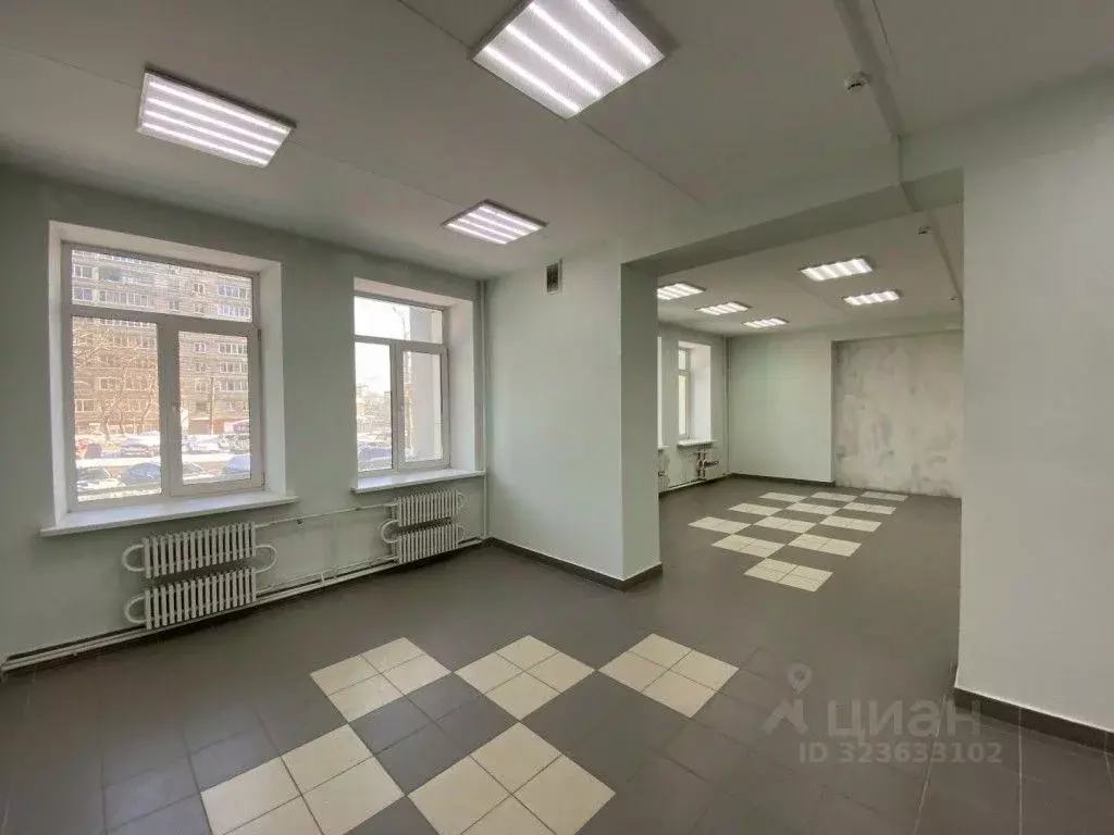 Помещение свободного назначения в Кировская область, Киров Октябрьский ... - Фото 2