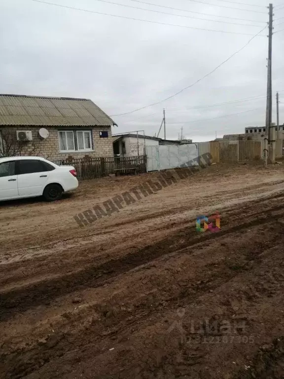 Дом в Калмыкия, Малодербетовский район, пос. Ханата ул. Городовикова ... - Фото 0