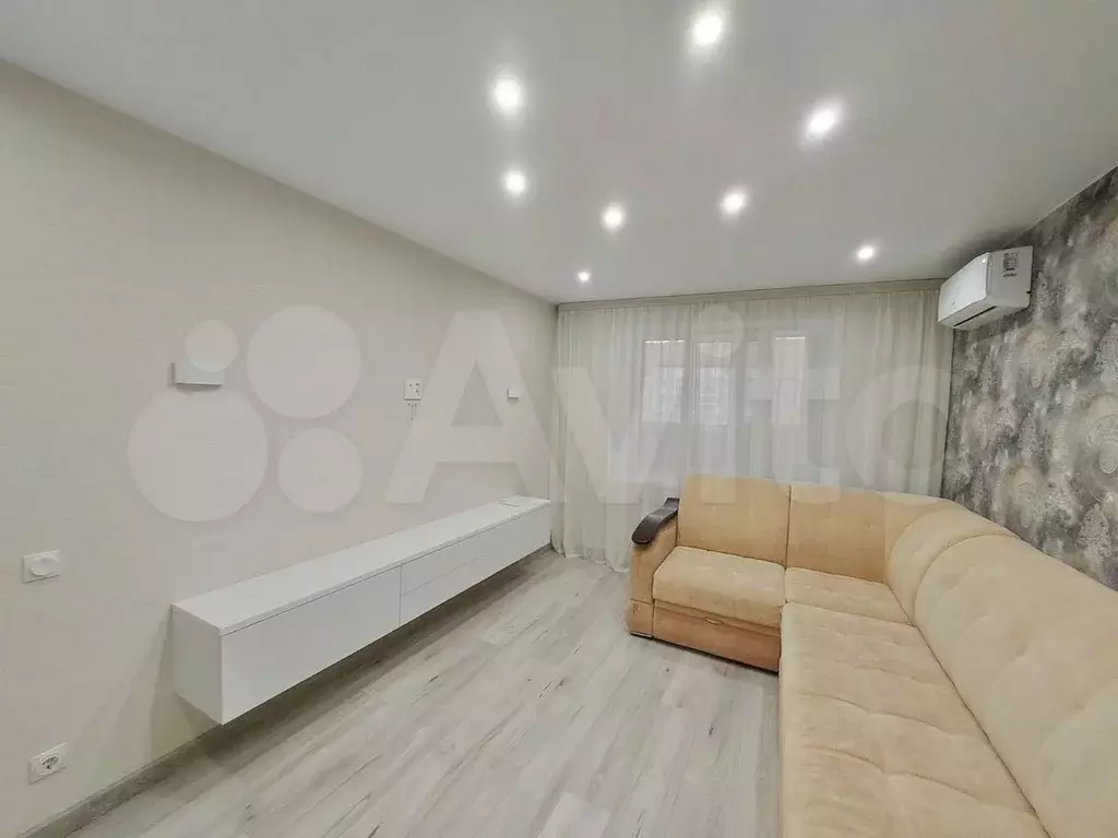 1-к. квартира, 41 м, 8/10 эт. - Фото 0