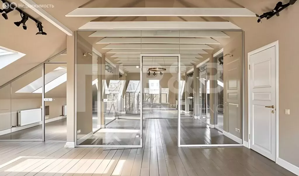 Помещение свободного назначения (606 м) - Фото 1