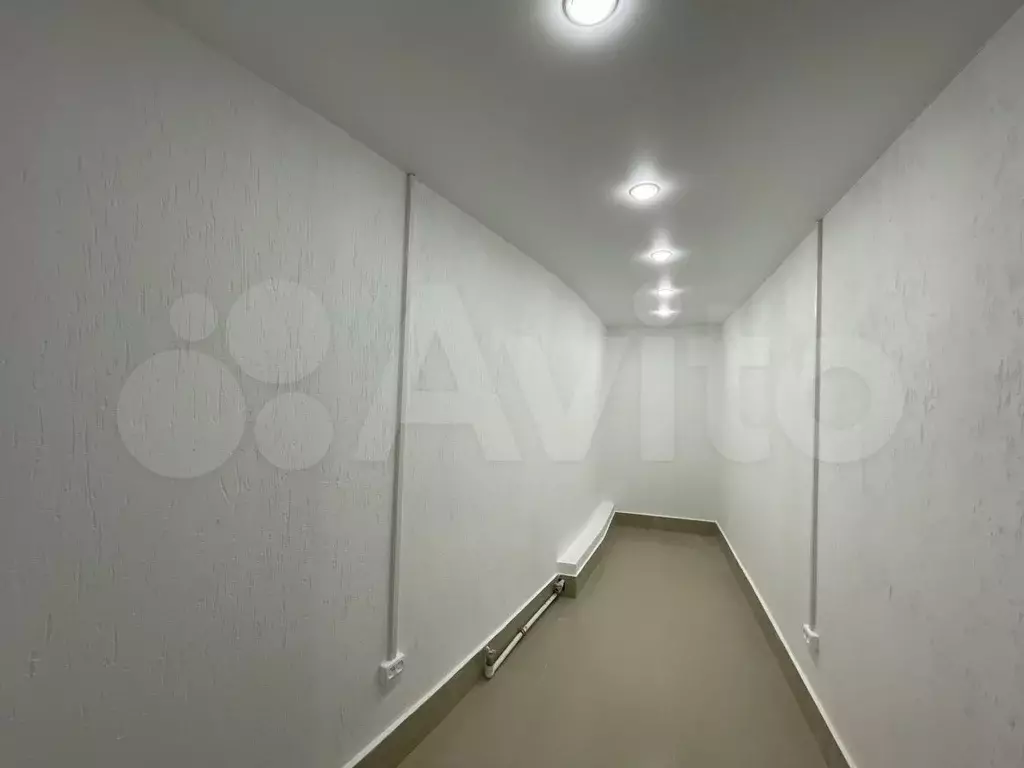 Продаю помещение, 8 м2, новый ремонт, первая линия - Фото 1