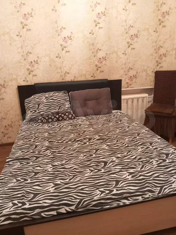 Комната 25 м в 1-к., 1/4 эт. - Фото 1