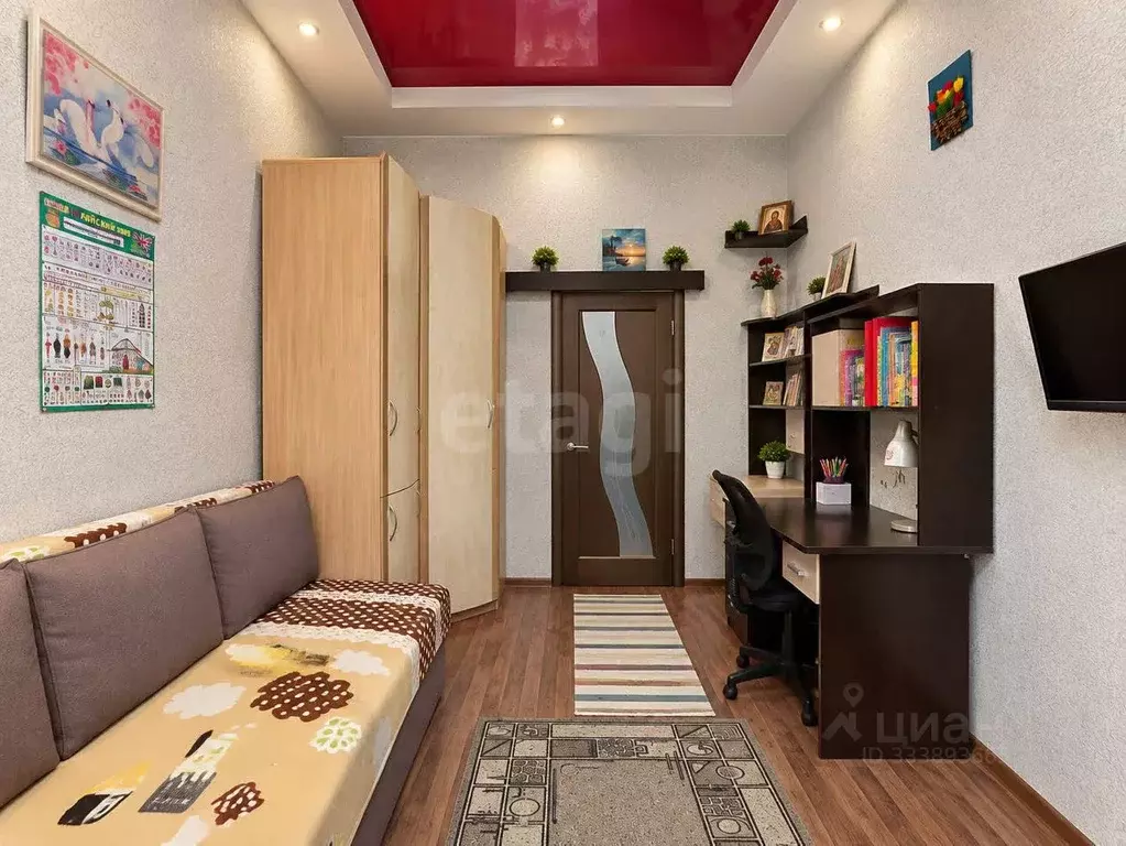 Комната Псковская область, Псков ул. Ижорского Батальона, 5а (31.0 м) - Фото 1