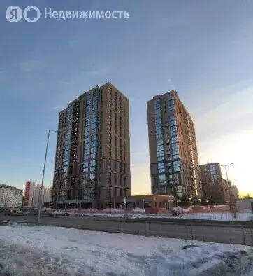 2-комнатная квартира: Тюмень, улица Фармана Салманова, 16 (61.9 м) - Фото 2