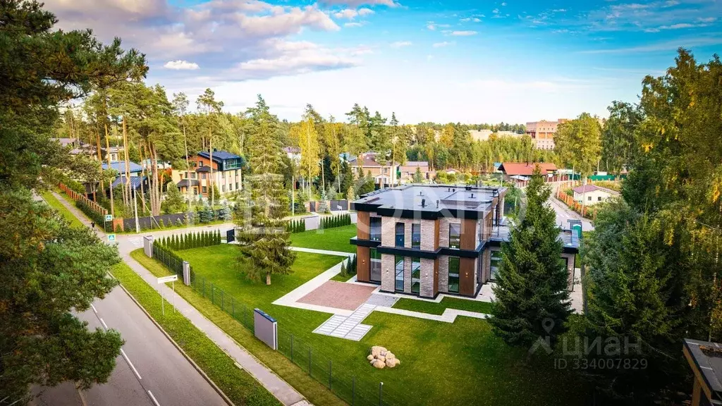 Дом в Санкт-Петербург, Санкт-Петербург, Зеленогорск ул. Фиалковая, 26 ... - Фото 2