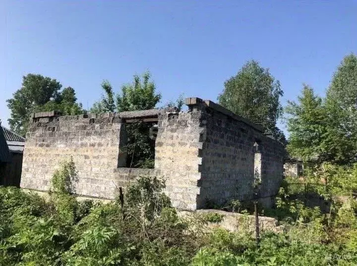 Дом в Кемеровская область, Новокузнецк Центральная ул. (80 м) - Фото 0