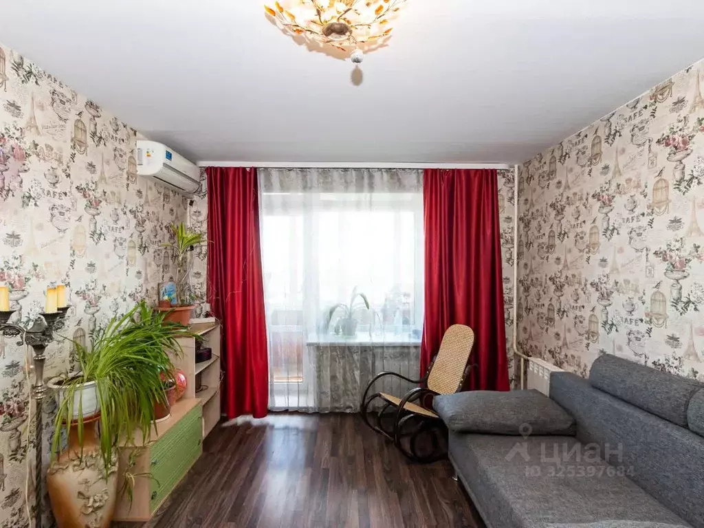 2-к кв. Тюменская область, Тюмень ул. Мельникайте, 124 (46.5 м) - Фото 1