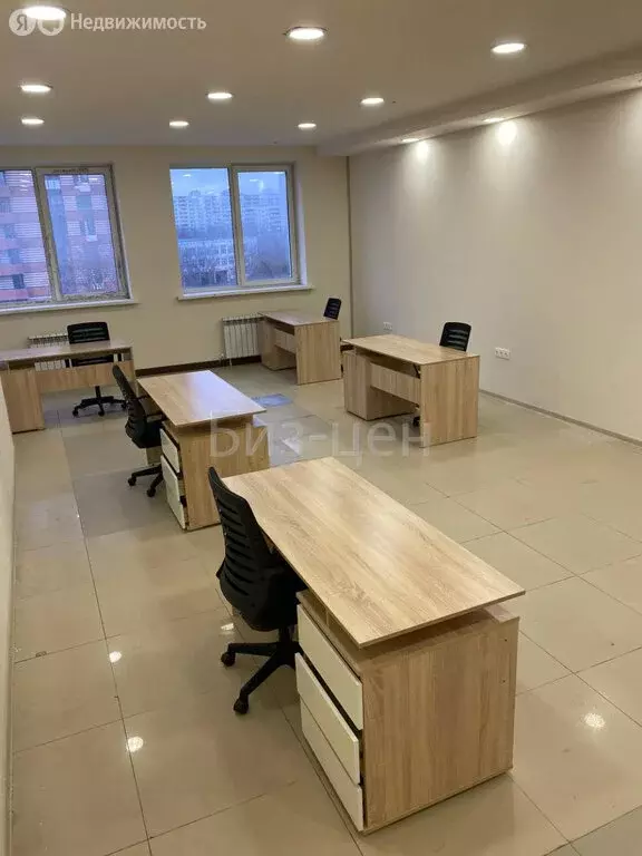 Офис (200 м) - Фото 1