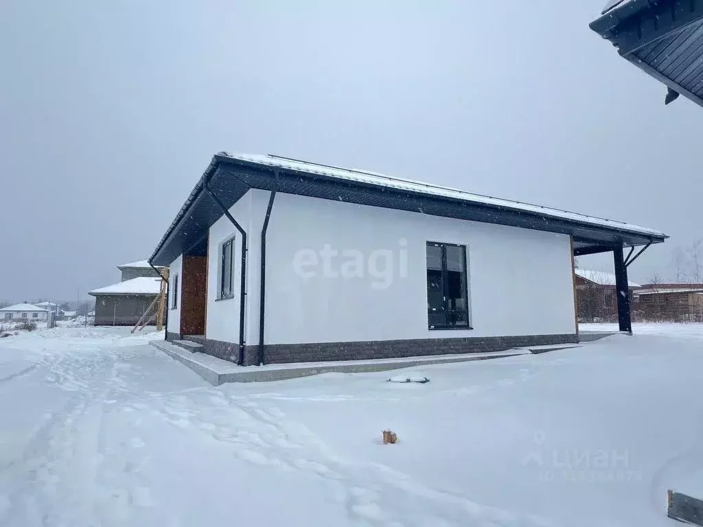 Дом в Свердловская область, Сысертский муниципальный округ, д. Малое ... - Фото 1