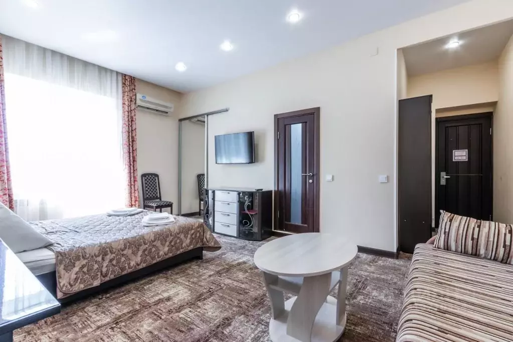 Комната Краснодарский край, Геленджик ул. Куйбышева, 26 (29.0 м) - Фото 1