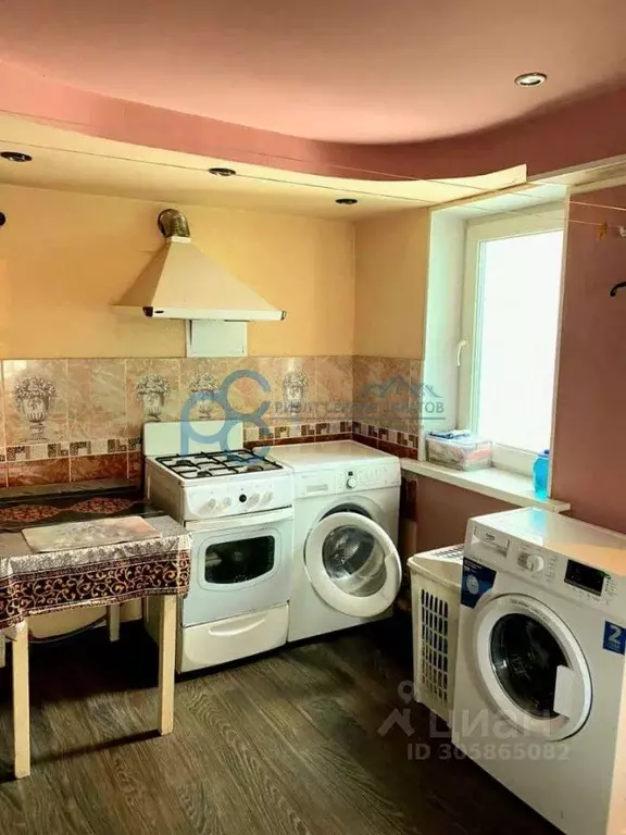 Дом в Саратовская область, Саратов 2-й имени Е.И. Пугачева мкр, 13-я ... - Фото 2