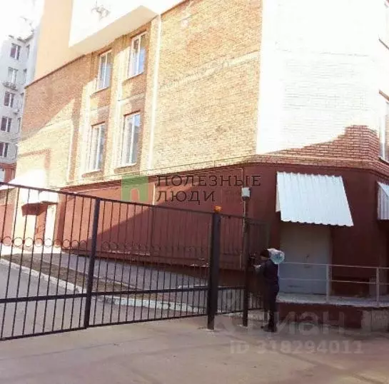 Гараж в Саратовская область, Саратов Соборная ул., 5/7 (15 м) - Фото 1