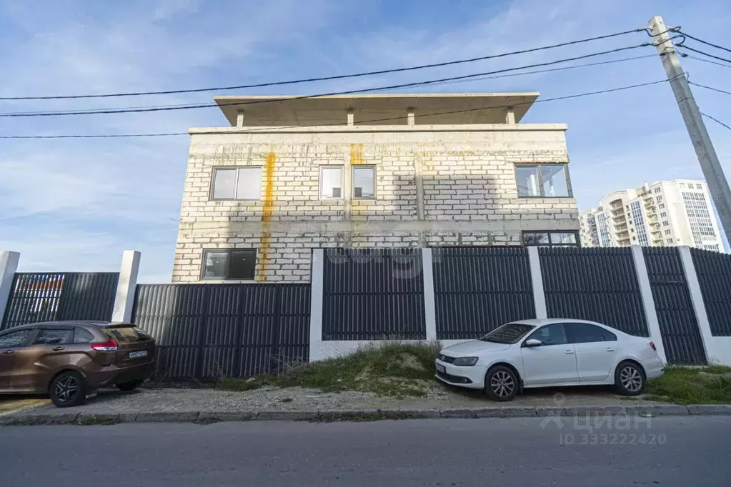 Дом в Севастополь ул. Героев Бреста, 58А/1 (243 м) - Фото 1