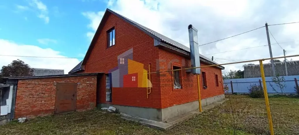 Дом в Тульская область, Белев ул. Маяковского, 2 (150 м) - Фото 1