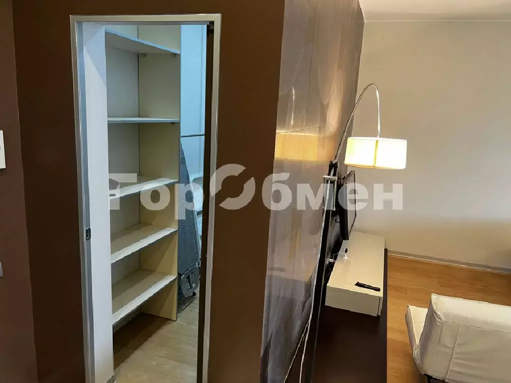Продается 2-комнатная квартира - Фото 1