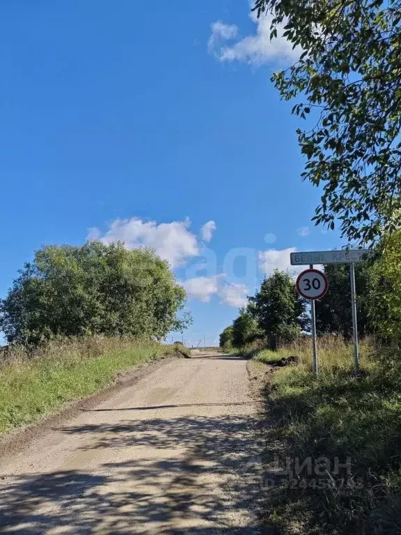 Участок в Ленинградская область, Волховский район, Иссадское с/пос, д. ... - Фото 1