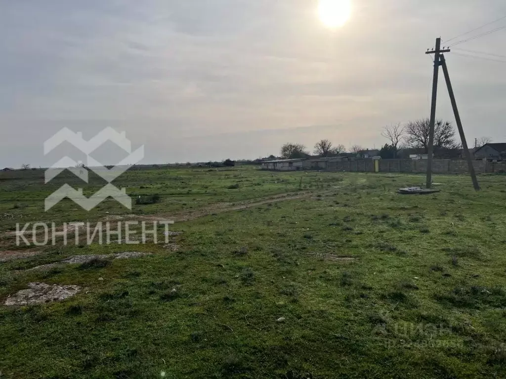 Участок в Крым, Кировский район, с. Приветное ул. Крымская (10.0 сот.) - Фото 2