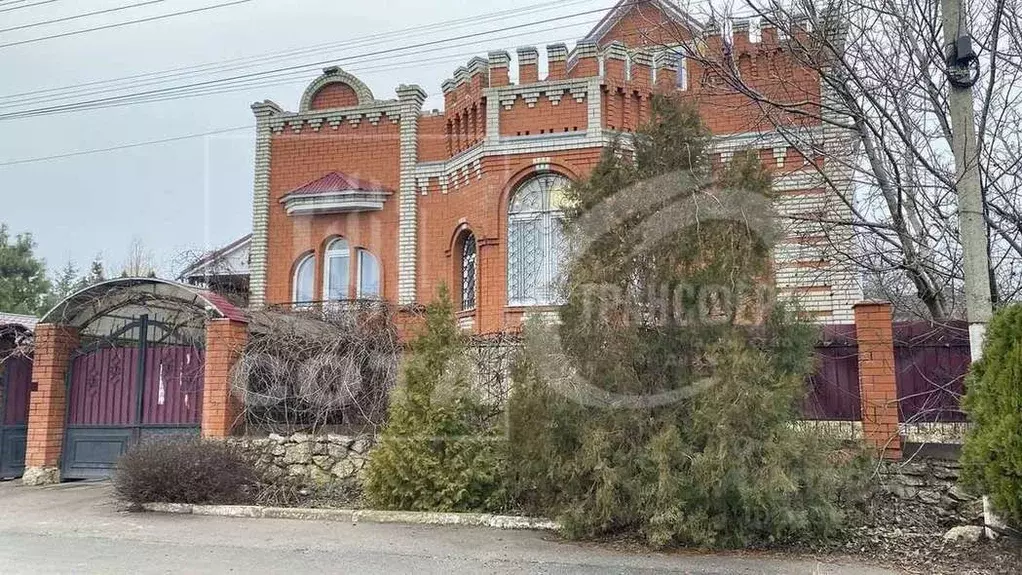 Дом в Воронежская область, Семилуки Южный мкр, ул. Весенняя, 14 (408 ... - Фото 1